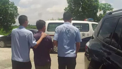 普寧鐘堂大園公正地磅一非法成品油經(jīng)營(yíng)窩點(diǎn)被端