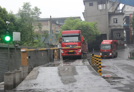 地磅使用現(xiàn)場(chǎng)